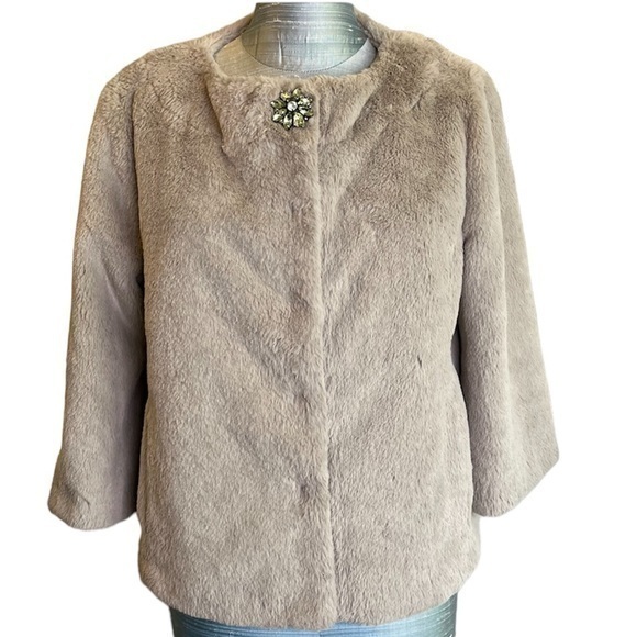 Patrizia Pepe Faux Fur Short Coat IT 46/ US size 10 - Picture 1 of 7